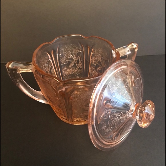 Jeannette pink depression glass Sugar bowl - Picture 1 of 4